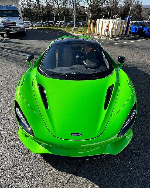 McLaren 750s Spider