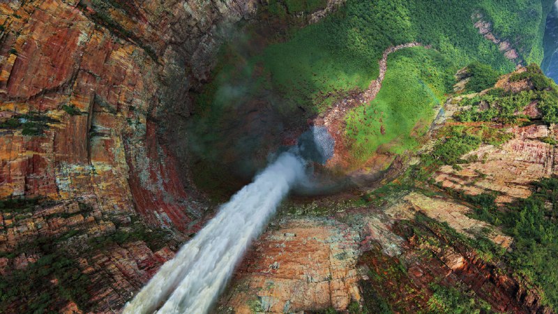 Don't just dream it, stream it!Aerial view of Churún Merú waterfall, Venezuela (© AirPano LLC/Amazing Aerial Agency)