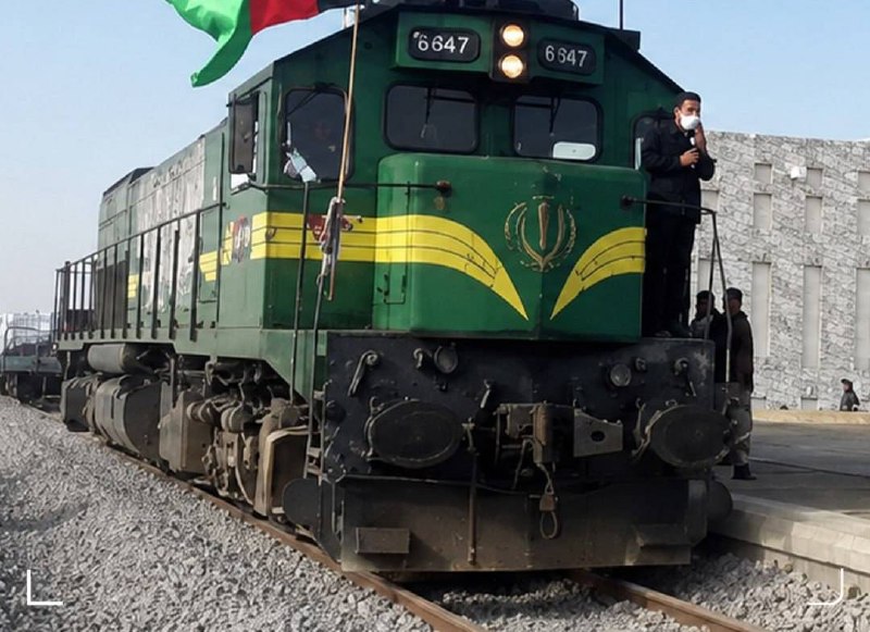 سراج۲۴: تجارت ریلی ایران و همسایهٔ شرقی ۹ برابر شد🔹شرکت راهآهن: جابهجایی ریلی کالا با افغانستان از کمتر از ۱۵ هزار تُن در سال