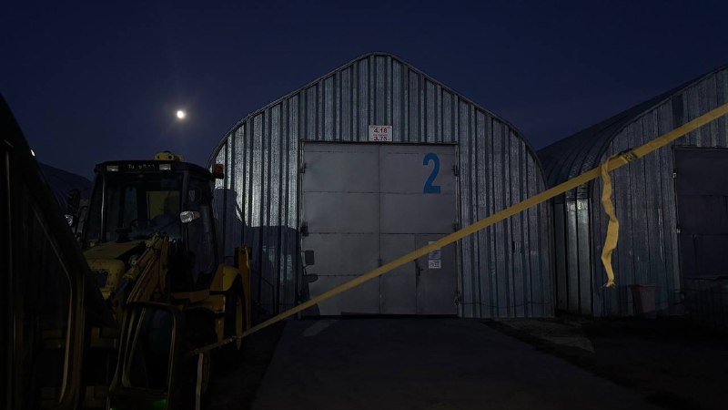 Это точно Алматы? А то у меня ощущение, что мы снимаем клип в Техасе 💘Это точно Алматы? А то у меня ощущение, что мы снимаем клип в Техасе 💘