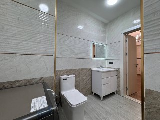 Продается 5 комнатная квартира Юнусабад Бадамзар