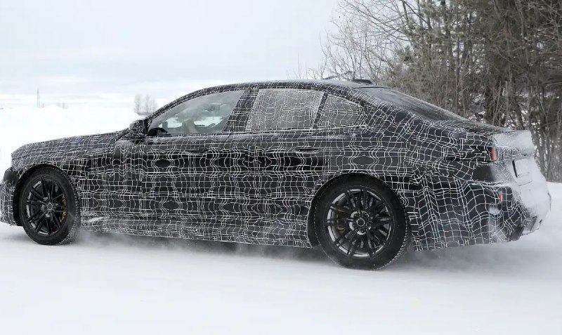 BMW M5 получит внешность в новом фирменном стиле Neue Klasse 2