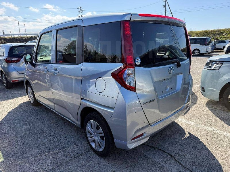 Toyota Roomy 2022 фото 2