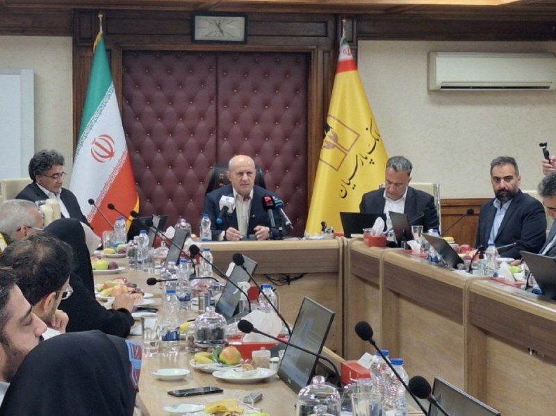 بورس۲۴ | Bourse24: نشست خبری مدیرعامل بانک پارسیانسرمایه بانک را در مراحل بعدی افزایش می دهیمفعالیت های عملیاتی بانک از ابتدای امسال به شکل