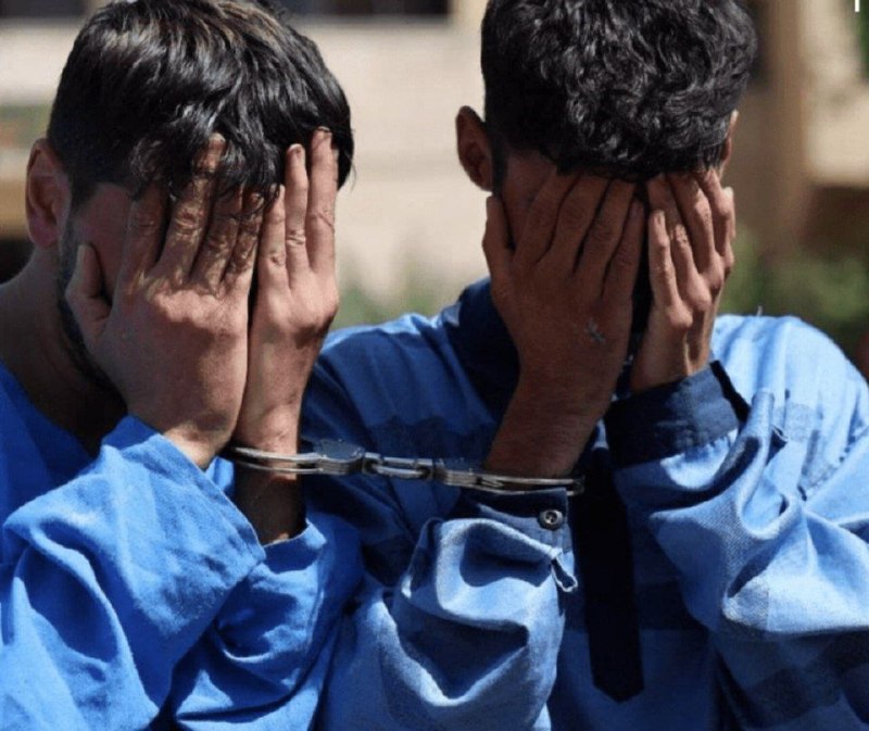 صبح نو: انهدام باند سارقان ۴۰۰ میلیارد ریالی در تبریز🔹رئیس پلیس آگاهی آذربایجانشرقی از انهدام باند حرفهای سرقت در تبریز و دستگ
