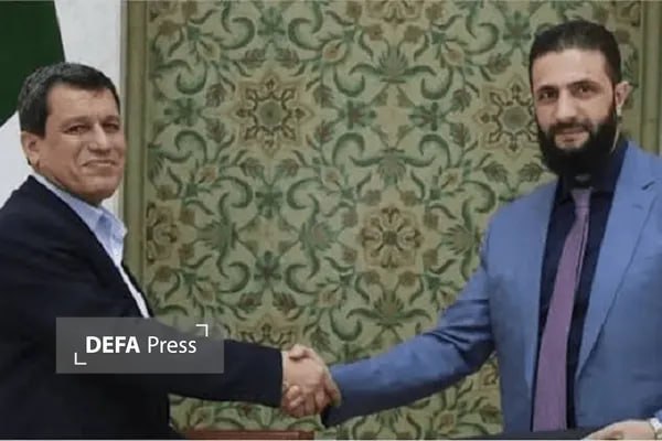خبرگزاری دفاع مقدس: 💢«قسد» رسماً منحل و مظلوم عبدی مشاور الجولانی می‌شود 🔸نشست دمشق که روز سه‌شنبه با حضور ابومحمد الجولانی سرکرده شورشیان س