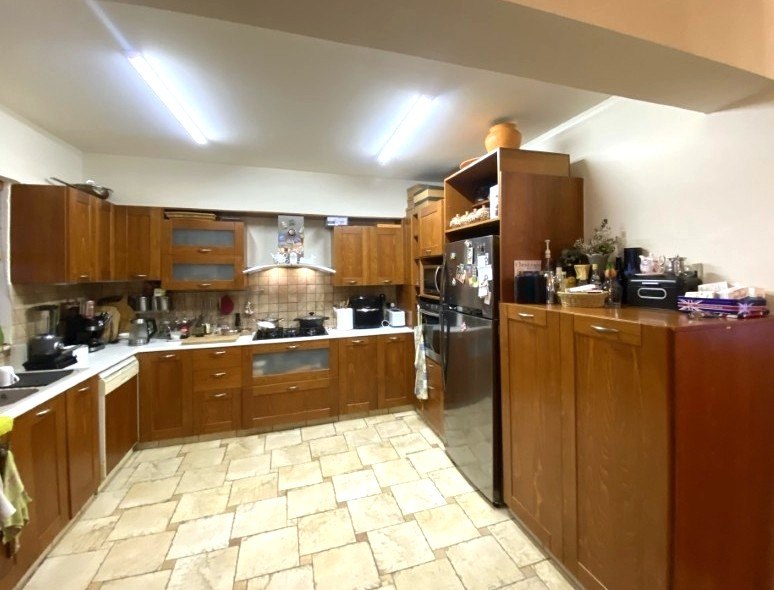 3-bed semi-detached house with garden in Agios Athanasios photo 6