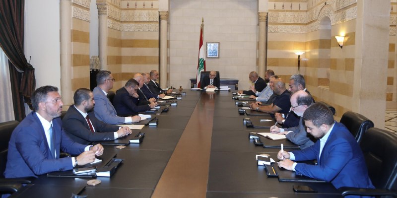 סלאם לאחר פגישה שהוקדשה למעקב אחר השיקום בעיר נבטיה: פיתוח העיר נבטי, בירת ג'בל עמל, מהווה עדיפות בסיסית במ…