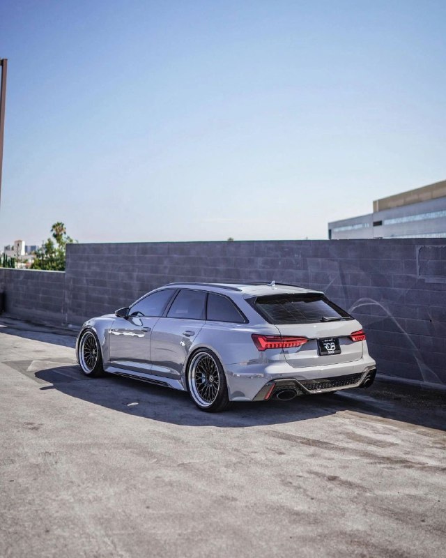Audi RS6 Avant 2