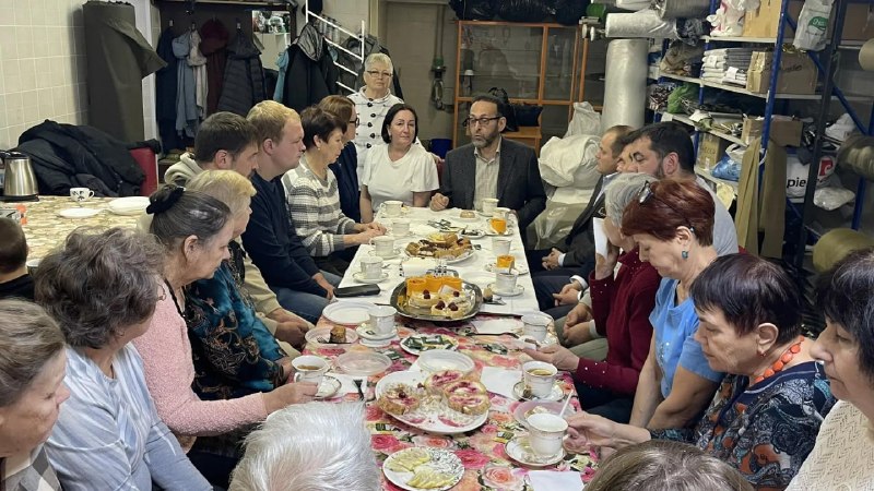 המתנדבים נמסרו מעל 11 תנורים וחומרים לרשתות הסוואה במחוז קירוב של אזור לנינגרד למשתתפים בתנועות ההתנדבות "…