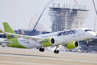 Авиакомпания airBaltic начала процедуру банкротстваКрупнейшая авиакомпания Латвии airBaltic начала процедуру банкротства по главе 11 Кодекса США. Компания обратилась в суд Нью-Йорка за защитой от кредиторов, чтобы реструктурировать долги и получить время н