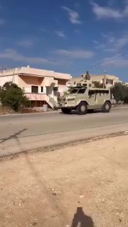 פורסמו תמונות של שליחת כוחות צבא ירדניים לגבול עם סוריה. פרסמו תמונות של פריסת כוחות צבא ירדניים לעבר הגבול…