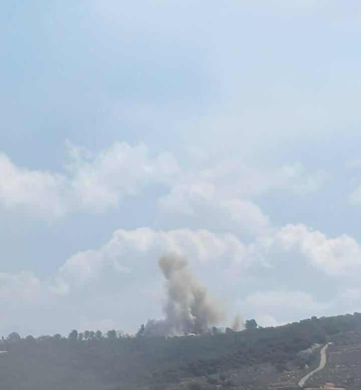 Israeli bombing in the settlement of Beit Yehon
