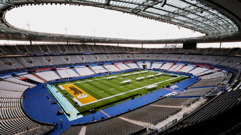 The NFL will cancel the Paris game if it's unsafe because of protests, says Steelers QB Aaron Rodgers.