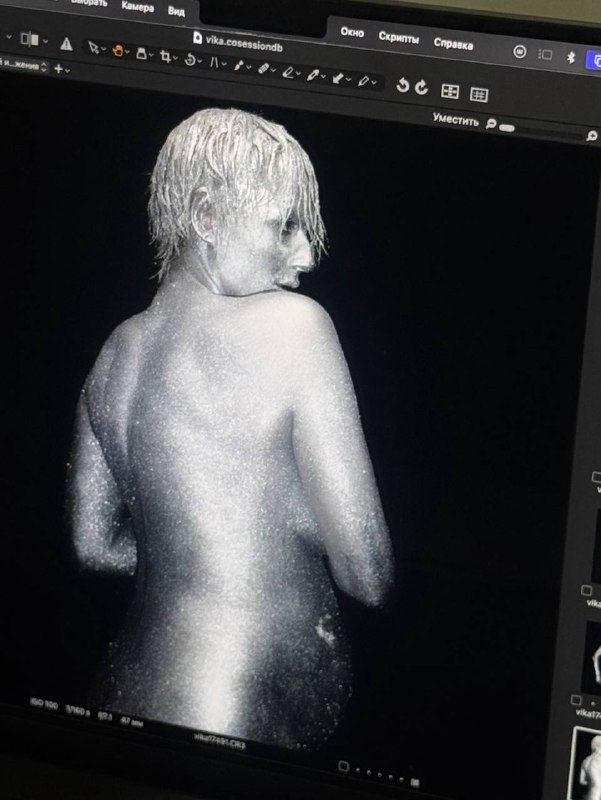 Когда нет референсов для фотографий с бодиартом, только парик и идея на словах 🤣 Спасибо команде за доверие 🫶🏻Когда нет референсов для фотографий с бодиартом, только парик и идея на словах 🤣 Спасибо команде за доверие 🫶🏻