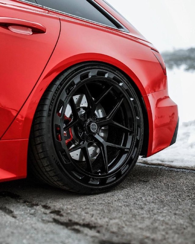 Audi RS6 Avant 2