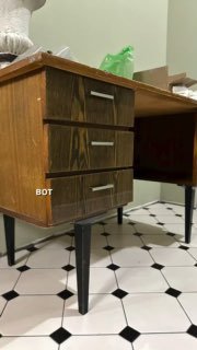 Стол под раковину в ванную комнату из советского письменного стола. Пара недель работы по вечерам, пара банок краски и грунта, 3 кисти, полбанки ла... - изображение 1 - пара, стол, под