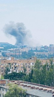В оккупированном Донецке ракеты попали по торговому центру. В Луганской области при ударе по автобусу погибли девять человек, заявили российские властиОккупированный Донецк подвергся массированному ракетному удару. Украинский проект Exilenova+ утверждает, 