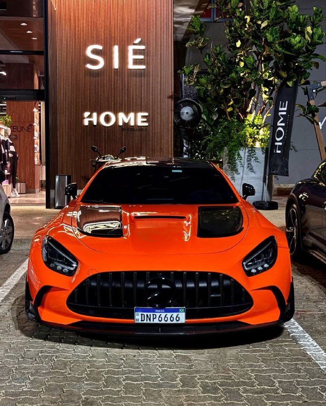 AMG GT Black Series 730 HP V8 BITURBO 8