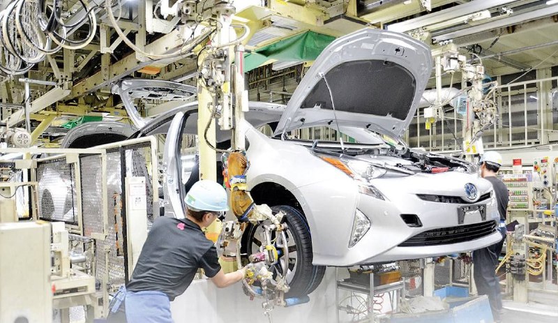 Toyota не хватает комплектующих для выпуска Corolla, Land Cruiser и RAV4 1