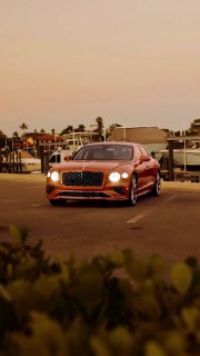 Bentley Flying Spur в цвете Sunburst Goldt.me/s/sochiautopartssochiautoparts.ru#