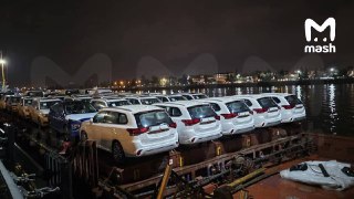 Около 10к автомобилей, предназначенных для россиян, застряли в Иране и странах Ормузского пролива. Порты не функционируют, суда не загружают — альтернативного пути нет. Связи с Исламской Республикой нет с первого дня конфликта: по данным Mash, продавцы не 