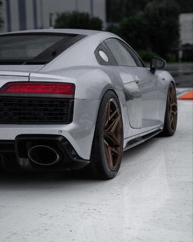 Audi R8 5