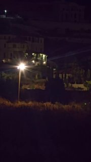 חלק מכוחות הכיבוש מסתערים על העיירה בית פוריק ממזרח לשכם.