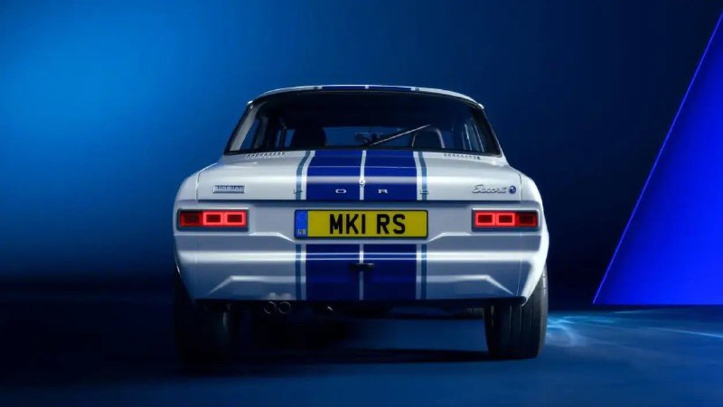 Культовый Ford Escort получил современную версию 6