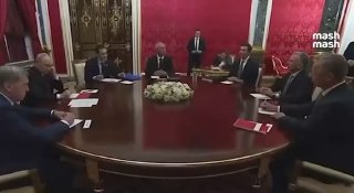 Путин проводит переговоры с Уиткоффом и Кушнером по мирному плану урегулирования конфликта на Украине. Главное:— Уиткофф поблагодарил Путина за трёхдневное прекращение огня на время переговоров.— Путин заявил, что Украина значительно сократила число атак. 