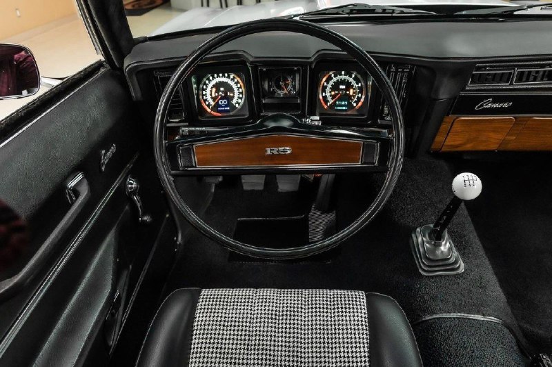 1969 Chevrolet Camaro Restomod LS 427ci V8 5