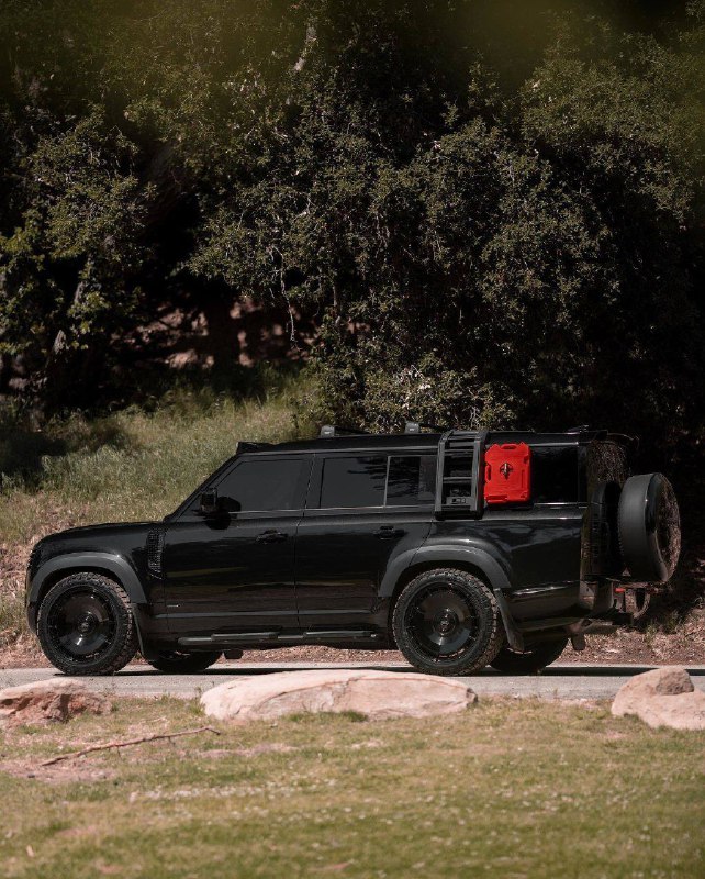 Defender 130 5