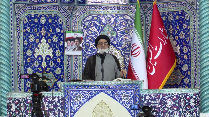 خبرگزاری صداوسیما قم: ⭕️ دولت برای مهار گرانی و رفع مشکلات معیشتی بیشتر تلاش کند🔸امام جمعه قم با تأکید بر ضرورت خدمترسانی هرچه بیشتر به مردم،