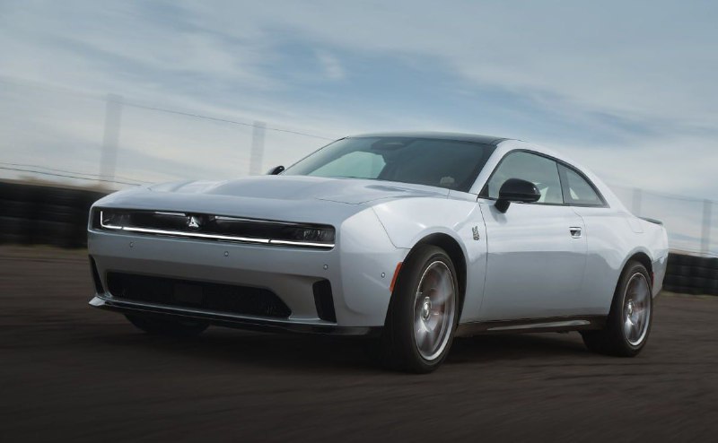 Dodge отзывает более 8 тысяч электрокаров Charger Daytona из-за «тишины»Dodge от