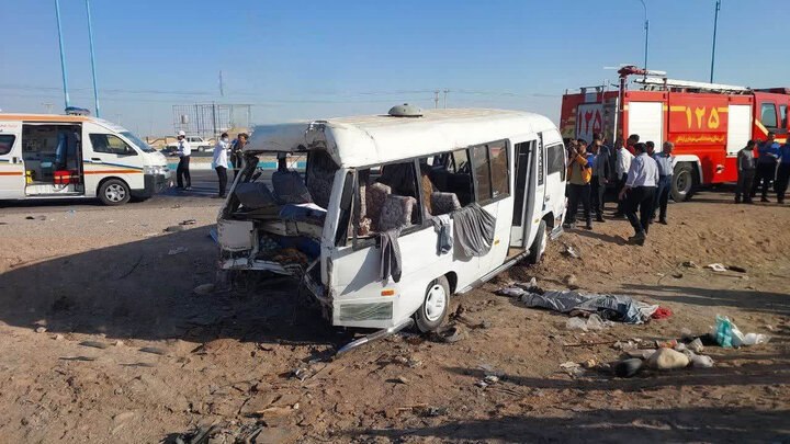 אדם אחד מת ו-12 נפצעו בתאונת התהפכות של מיניבוס של בית ספר בארדקאן תקרית זו אירעה בשעה 7:46 הבוקר בציר ארדק…