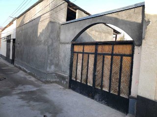 Карасарай Продаеться участок 2,5 соток ориентир УзГазОйл
