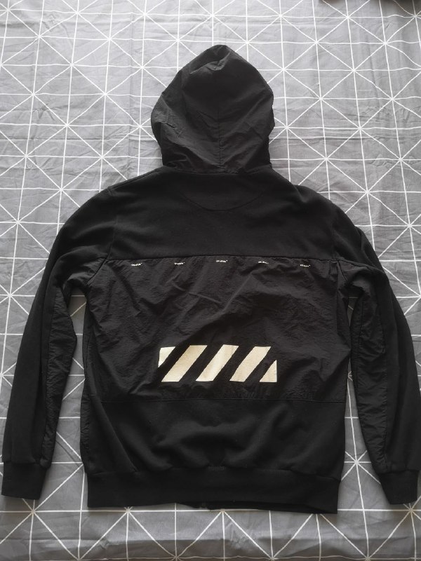 — стильная спортивная кофта OFF-WHITE, оделась пару раз, реальный размер где-то между M и L, 50лари — фото 1