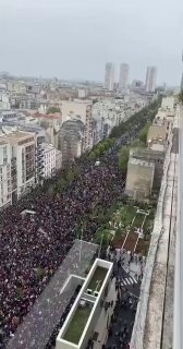 כ-800 אלף תושבי צרפת השתתפו היום בהפגנות נגד הממשלה המחאה שהחלה בהתפרעות של תלמידי בית הספר בספטמבר הפכה כל…