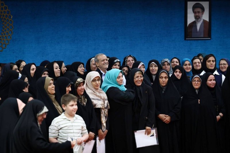 اخبار الونیوز AloNews: 👈عکس وایرال شده از پزشکیان✅ @AloNews