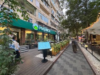 ПРОДАЁТСЯ ПОМЕЩЕНИЕ ул Кунаева (Россия Гостиница) 185 кв.м