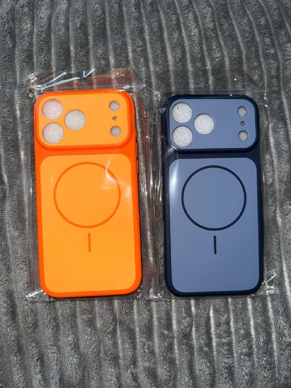 Продам два чехла новый iPhone 17 Pro Max — фото 1