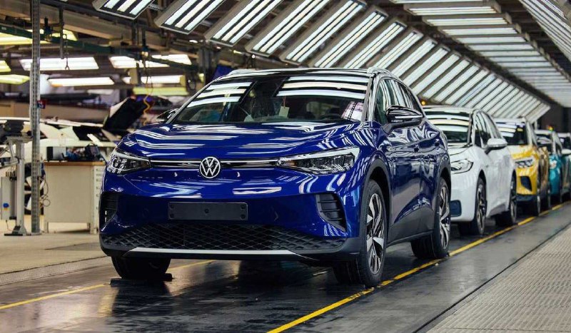 Volkswagen пересмотрел планы электрификации В 2023 году на электрическую програм