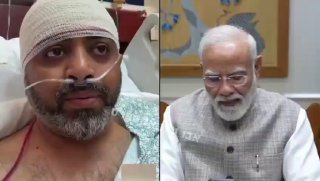 The hero pilot of the Fly Dubai flight, Smith Machar, was moved to tears when he recounted to the Prime Minister of India, Modi, the difficult moments he went through: