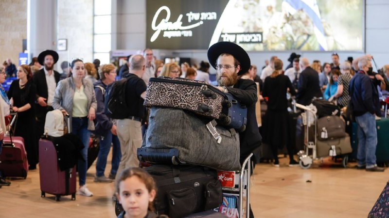 Poll shows 18% of Israelis considered leaving the country.