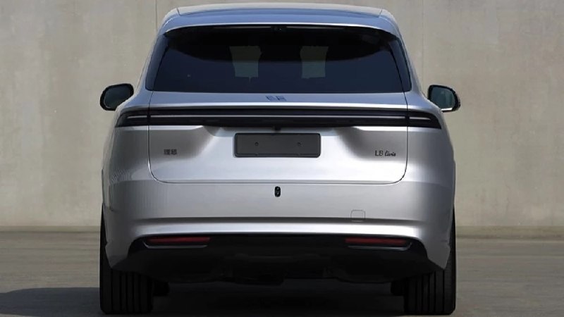 Li Auto показал новый L8 с увеличенным запасом хода 4