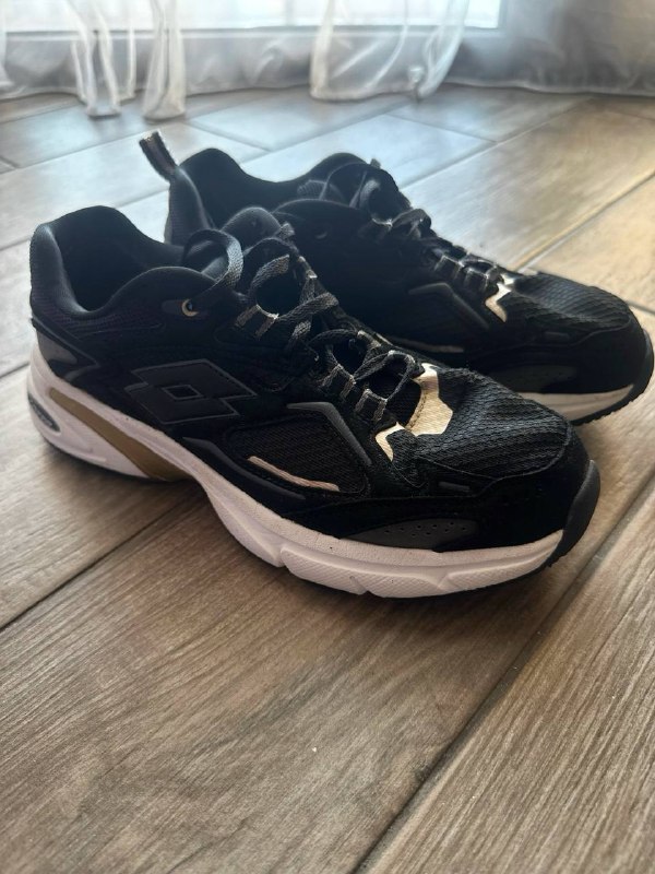 Кроссовки lotto — фото 1