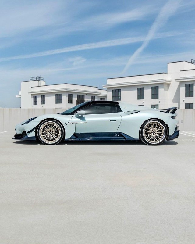 Maserati MC20 ARIA Carbon body kit 2