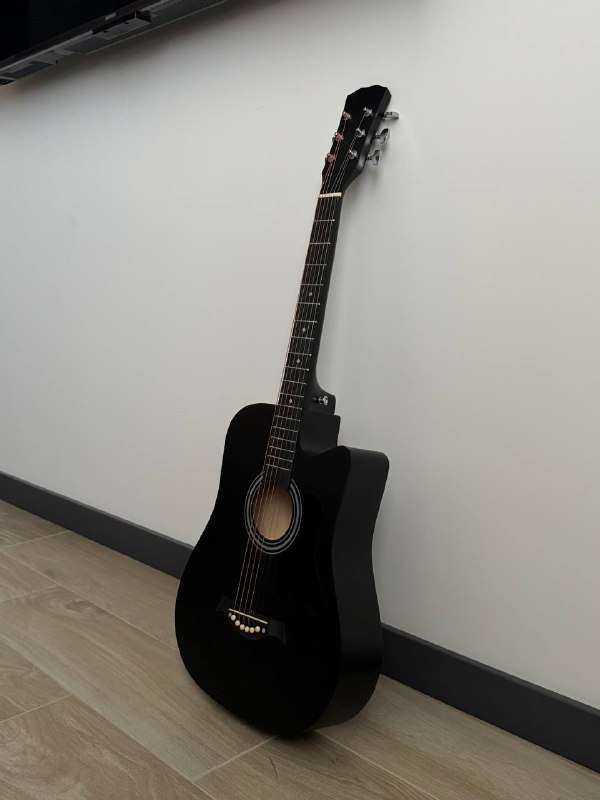 Продаю акустическую гитару — 140 ЛАРИ