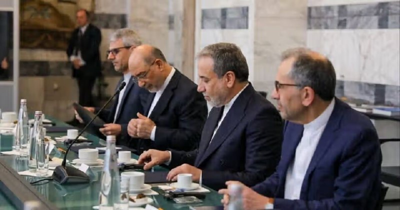 🎥 הדיפלומטים שעמדו בתעלה של שולחן המשא ומתן