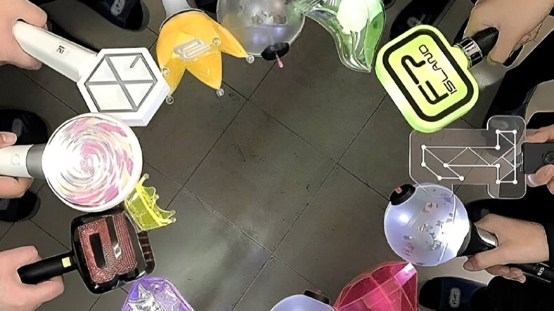 「𝖤𝖵𝖤𝖱𝖦𝖫𝖮𝖶」: 🎡فولدری از کل دنیای کیپاپ🎡 ׄ ︶︶ ꣑🎶🪄୧ ︶ׄ︶ִ︶︶ ׄ از اولین نسل تا نسلهای امروز؛ 🪩 قصهه